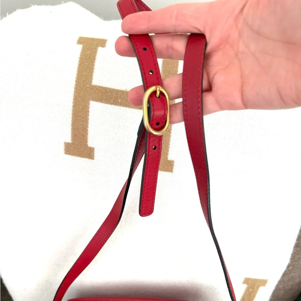 Authentic Gucci Webby Bee Shoulder Bag crossbody red leather small
